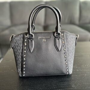 Michael Kors Black Sienna Purse New Condition Tote